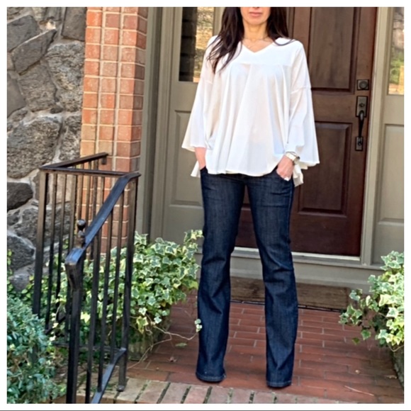 ✨LAST ONE ✨PARIS Bell sleeves swing top - Picture 2 of 8